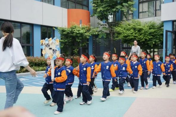 20230428 【生活燕幼·园区动态】燕鸣苑分园：我健康 我运动 我快乐——小班春季运动会活动_html_m6ea888c3.jpg