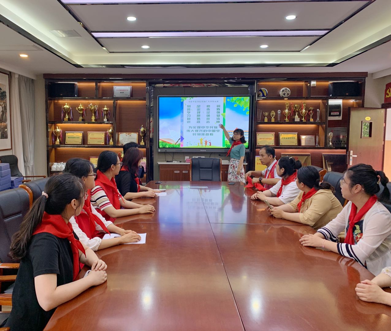 中电颐小学习六一寄语_html_5c39a774.jpg