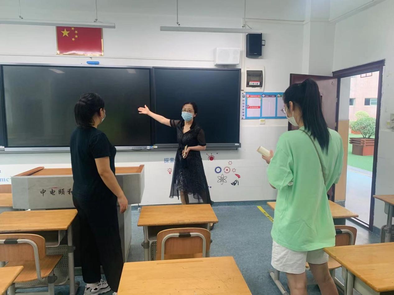 2_”颐“委员们来啦_html_1543c5ee.jpg