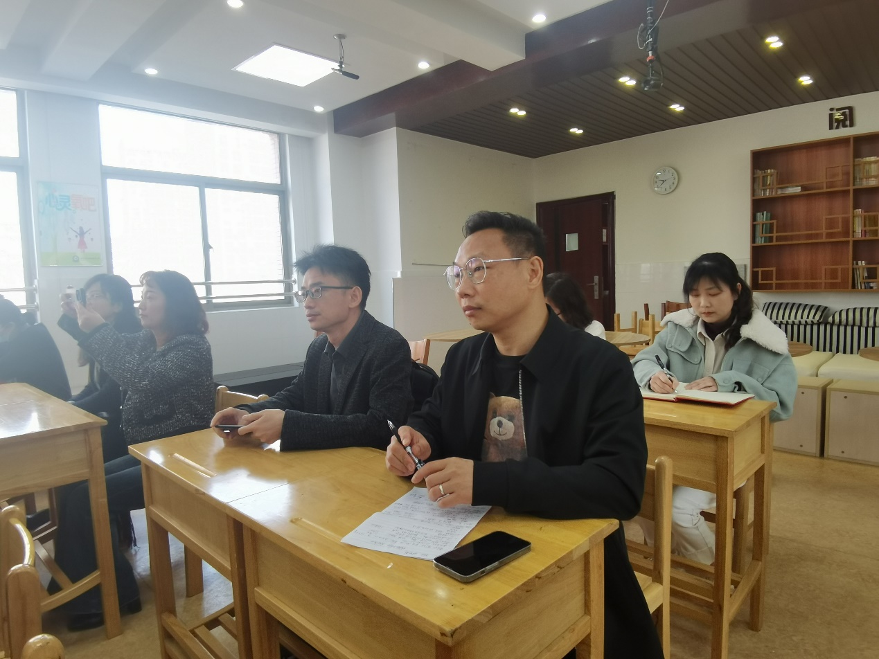 【养正颐小】“研”以致思，让儿歌活力“声入人心”_html_146f293b.jpg