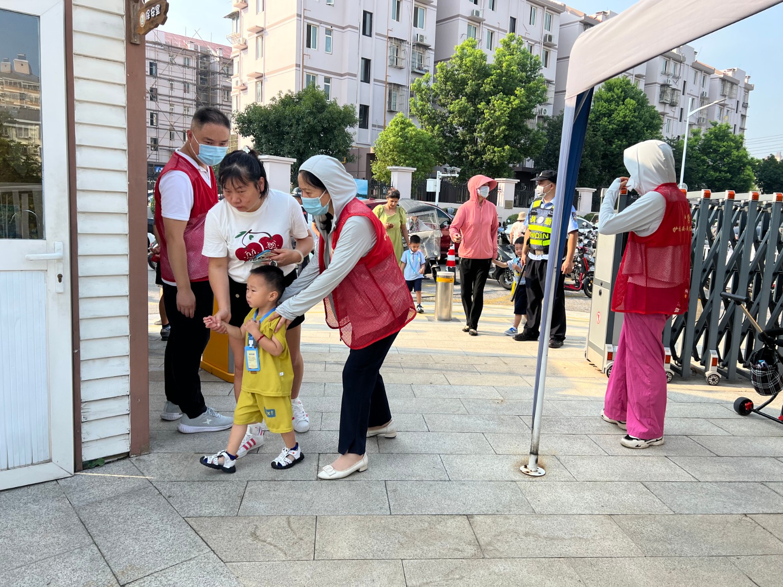 （乐动马幼）【园所动态】“幼”遇见 “新”色彩 ——马群幼儿园润康苑分园开学第一天活动纪实
