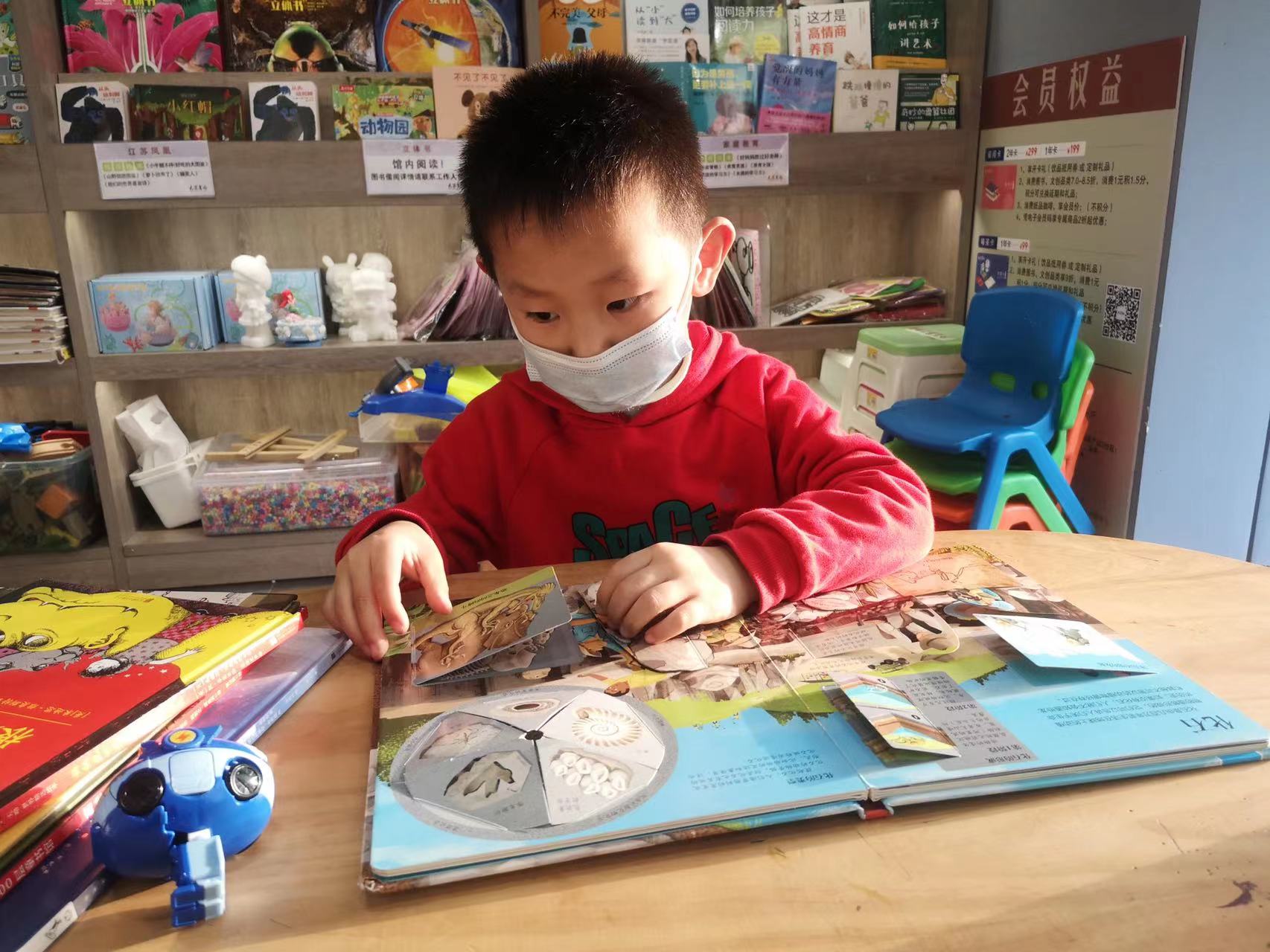 安静阅读 (5).jpg