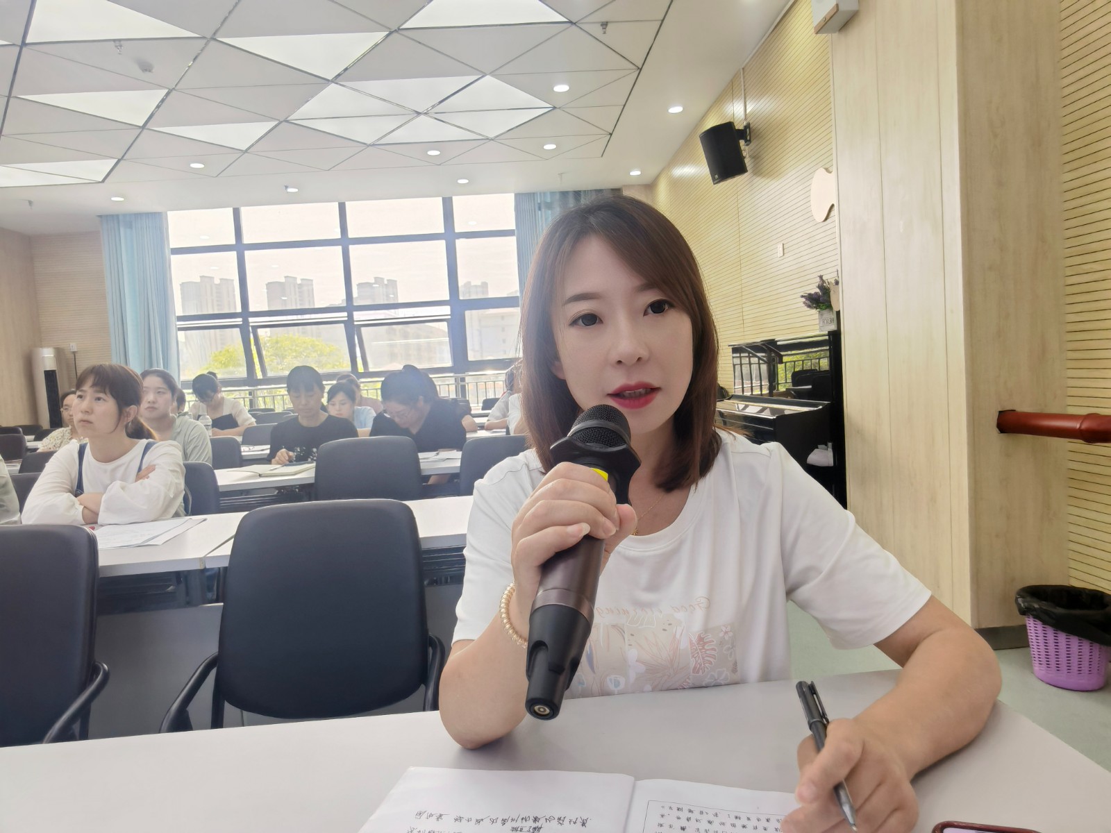 商洛园长.JPG 商洛园长.JPG