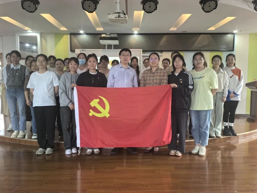 临时_html_621c2558.jpg