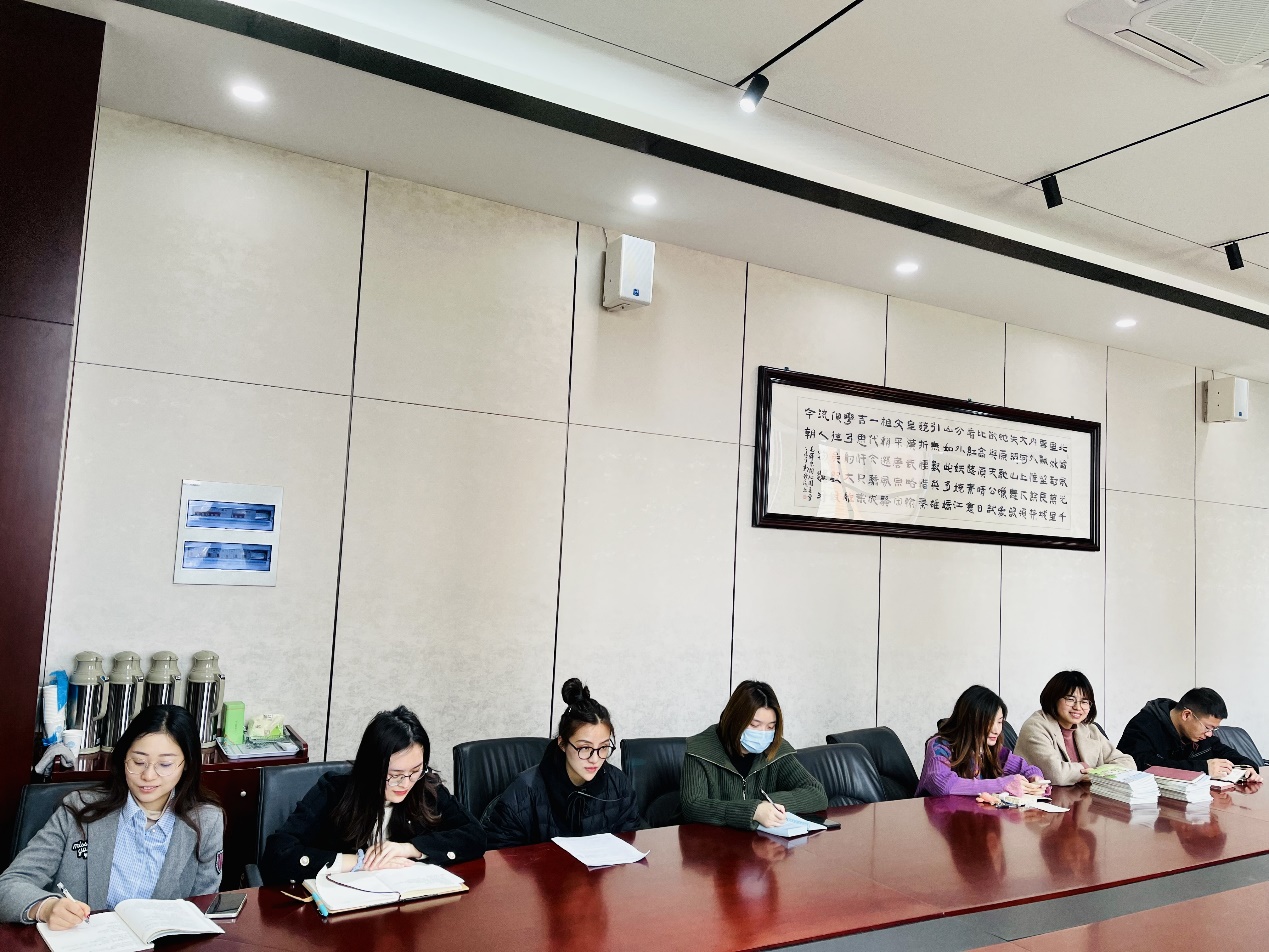 青秀城小学第十一期市区级个人课题推进会_html_230ff015.jpg