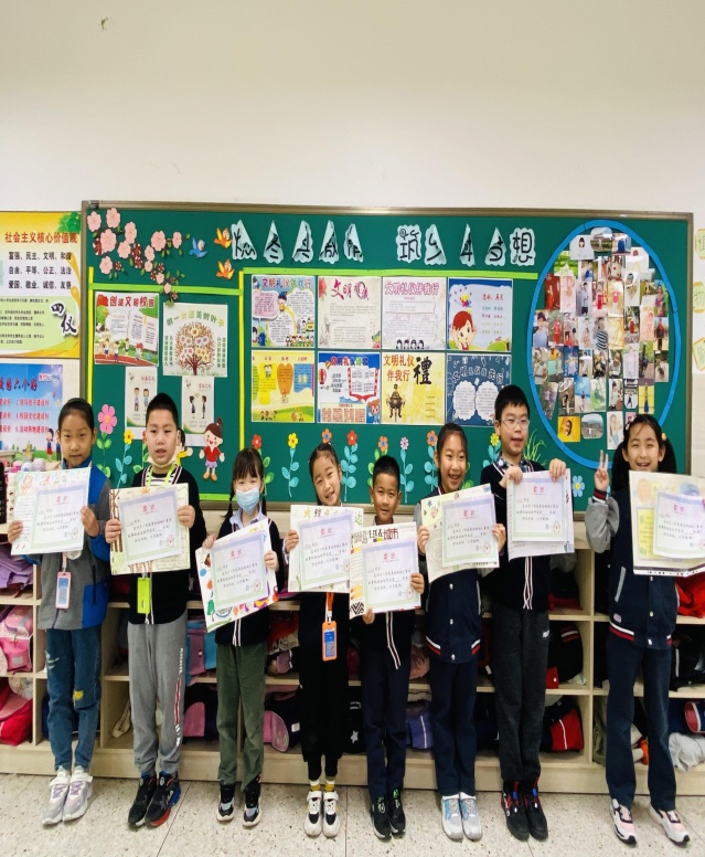 一年级读书节活动(1)(1)_html_73b31feb.jpg