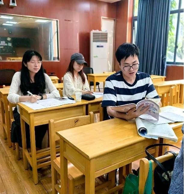 图片11.jpg 图片11.jpg