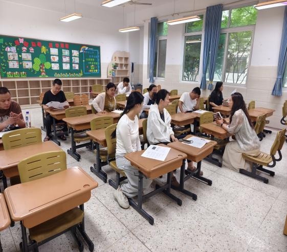 【大爱青秀·记忆德育】2025.5.19朱洋梦-“慧秀”家长学校∣解锁孩子学习内驱力——记青秀城小学2024-2025学年第二学期家长开放日_html_388c8c71.jpg
