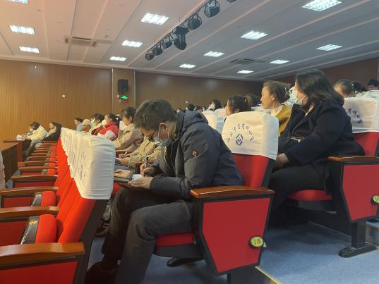 朱洋梦-2023.12.1-【大爱青秀·德育】家校聚力扬帆起 乘风破浪万里航——记南京市青秀城小学三年级“慧秀”家长学校_html_21686001.jpg