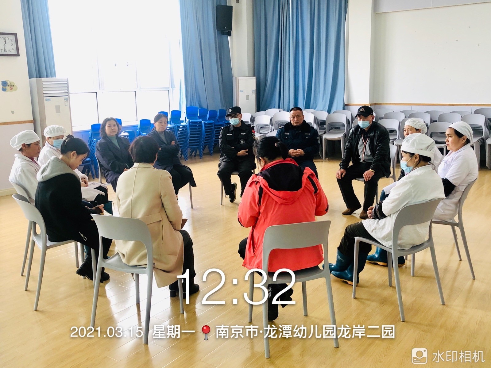 【乐活龙幼·安全第一】携手互助，共筑成长 ——记龙潭幼儿园龙岸二园后勤安全专项会议