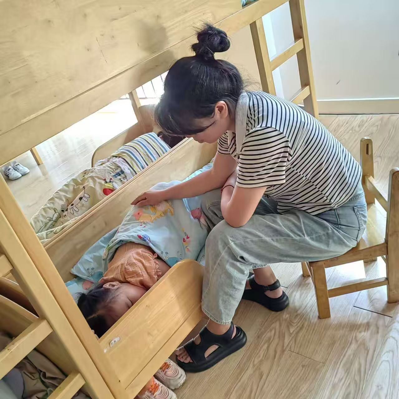 【乐活龙幼·宣传先进】师爱无声，静待花开