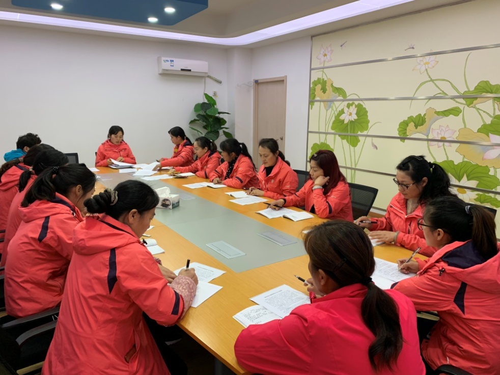 【乐活龙幼】学习《教师法》，争做魅力教师——记龙潭幼儿园长江分园师德师风活动