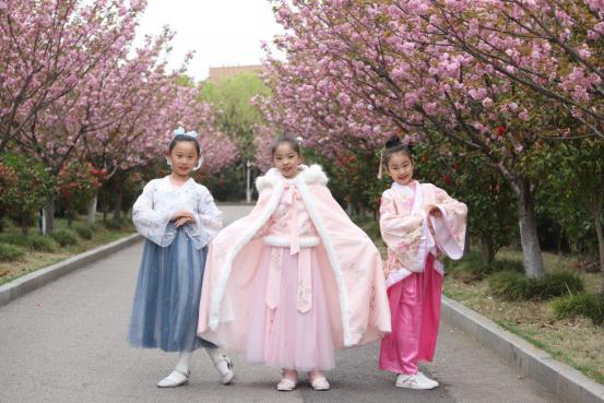 20210407樱花节活动报道_html_265c0707.jpg