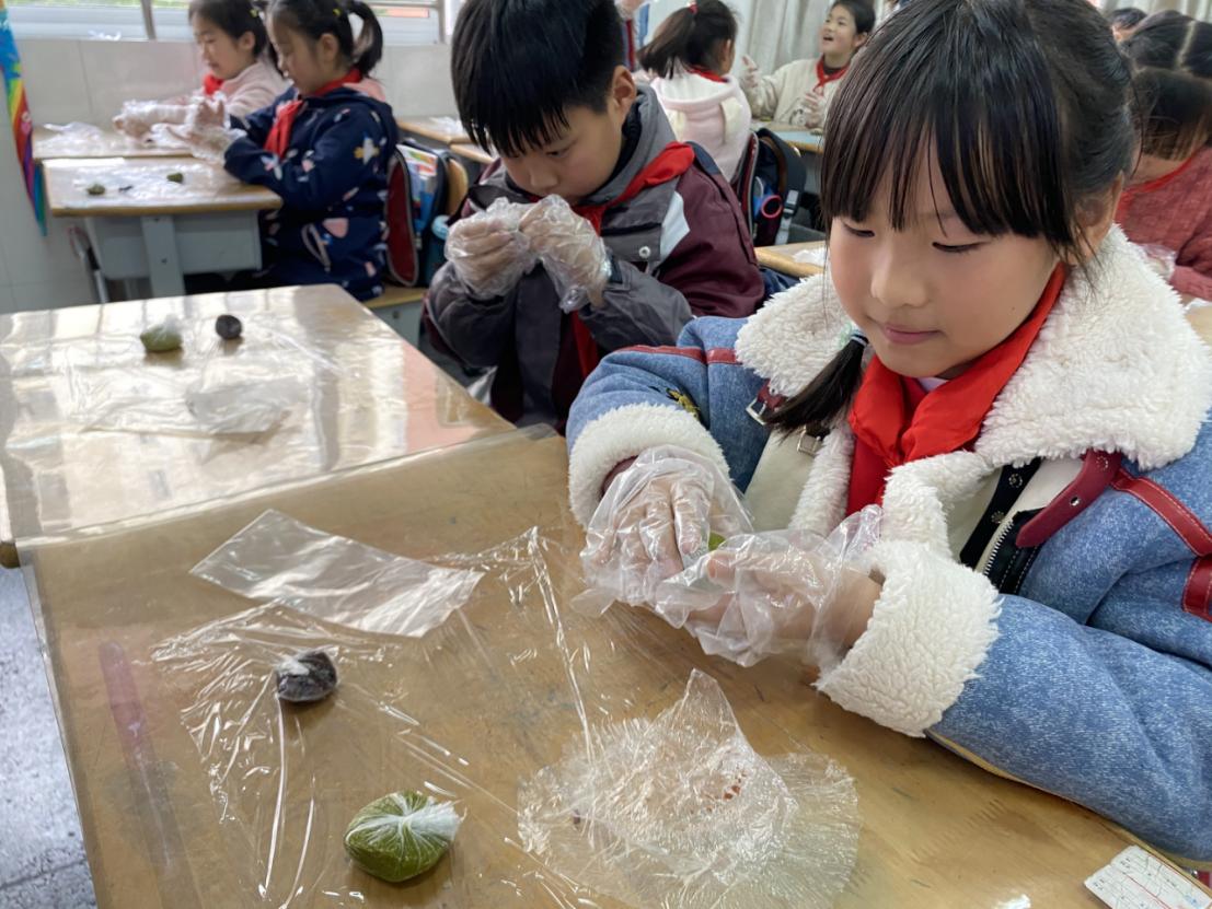 20210402清明节活动二报道_html_m4e8eadee.jpg