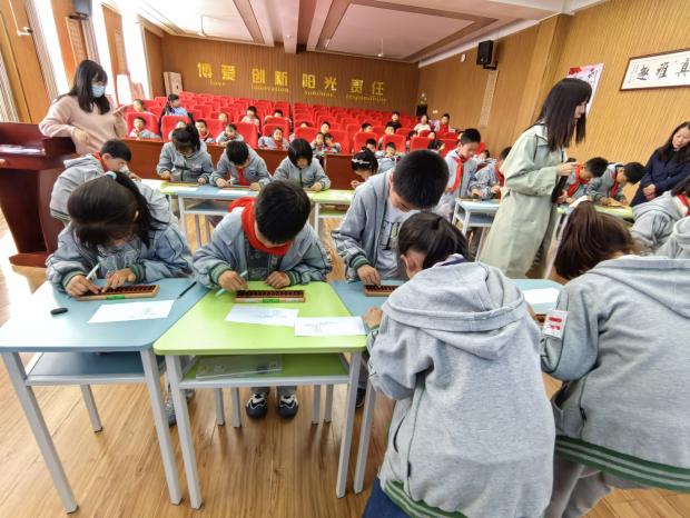 20240409启智珠算节二年级年级赛报道_html_m30c384ce.jpg