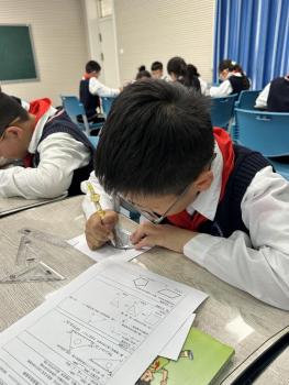 20240418金永芹童学课堂报道_html_m72a9437e.jpg