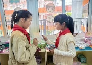 校园童星驿站焕活力  兑换热潮点燃欢乐时光_html_501cc7bb.jpg