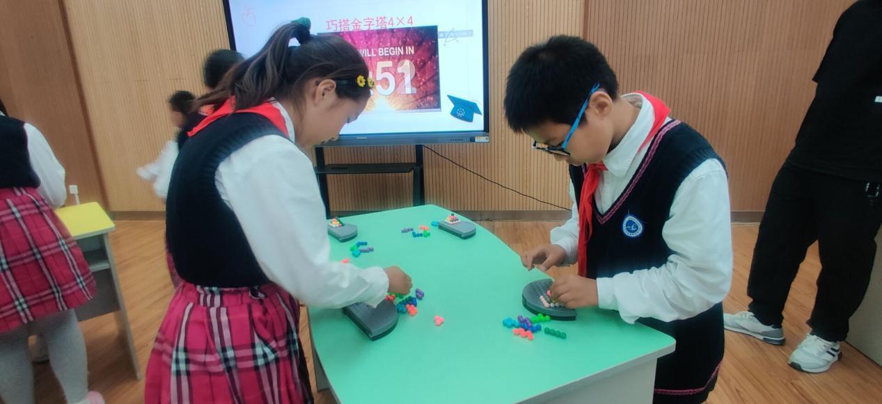 20210521魔幻数学节四年级个人赛报道_html_m4dd5d9f4.jpg