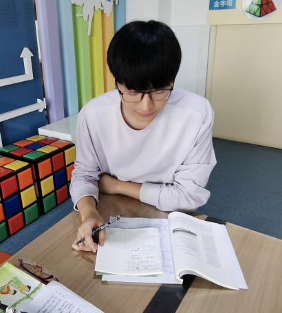 20220422邱仁童学课堂报道_html_m34933597.jpg
