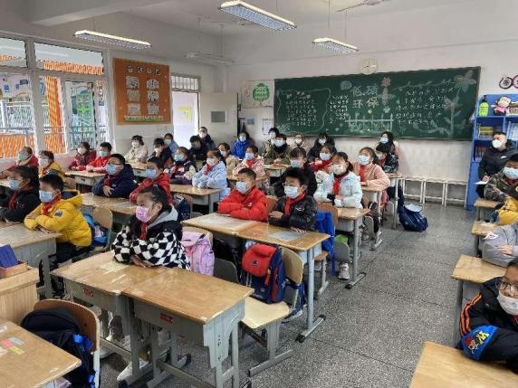 20221215童学课堂380期刘欣蕊绳结探秘_html_m28ed419d.jpg