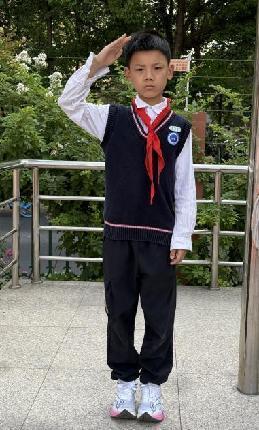 20250428第12周升旗仪式报道（李璇 写）_html_617ed83e.jpg