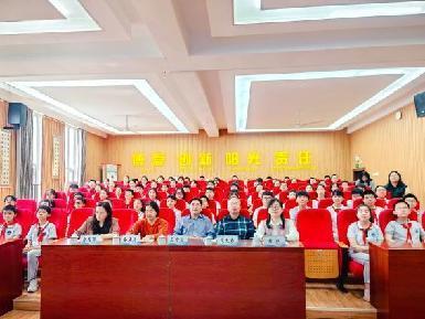 丹心照古今 正气润童心新闻稿_html_64791e9e.jpg