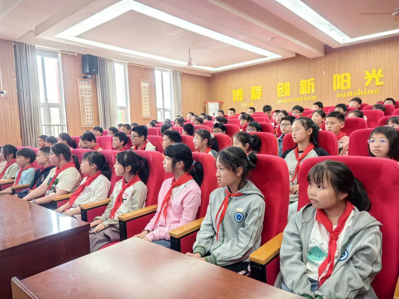20250416临汾旅的故事——南湾营小学“大思政”校园行活动_html_m76850b0b.jpg