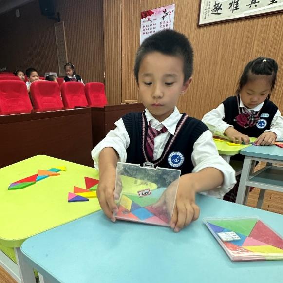 20240530魔幻数学节报道_html_4bbefe8d.jpg