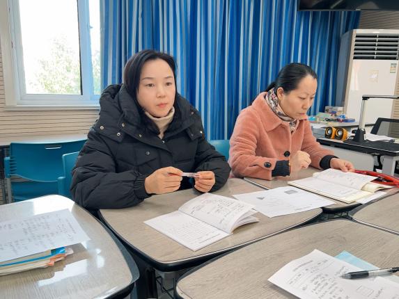 20231220数学组校本教研报道_html_2cbc7673.jpg