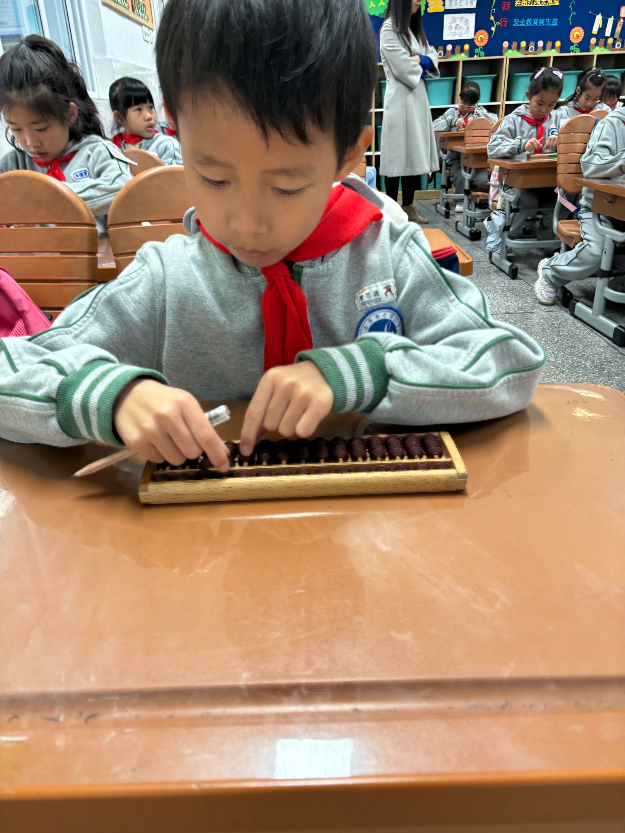 20241120启智珠算节班级赛新闻稿_html_m19942e22.jpg