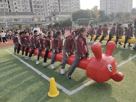 2024.11.22冬季运动会新闻稿_html_m5d853b3d.jpg