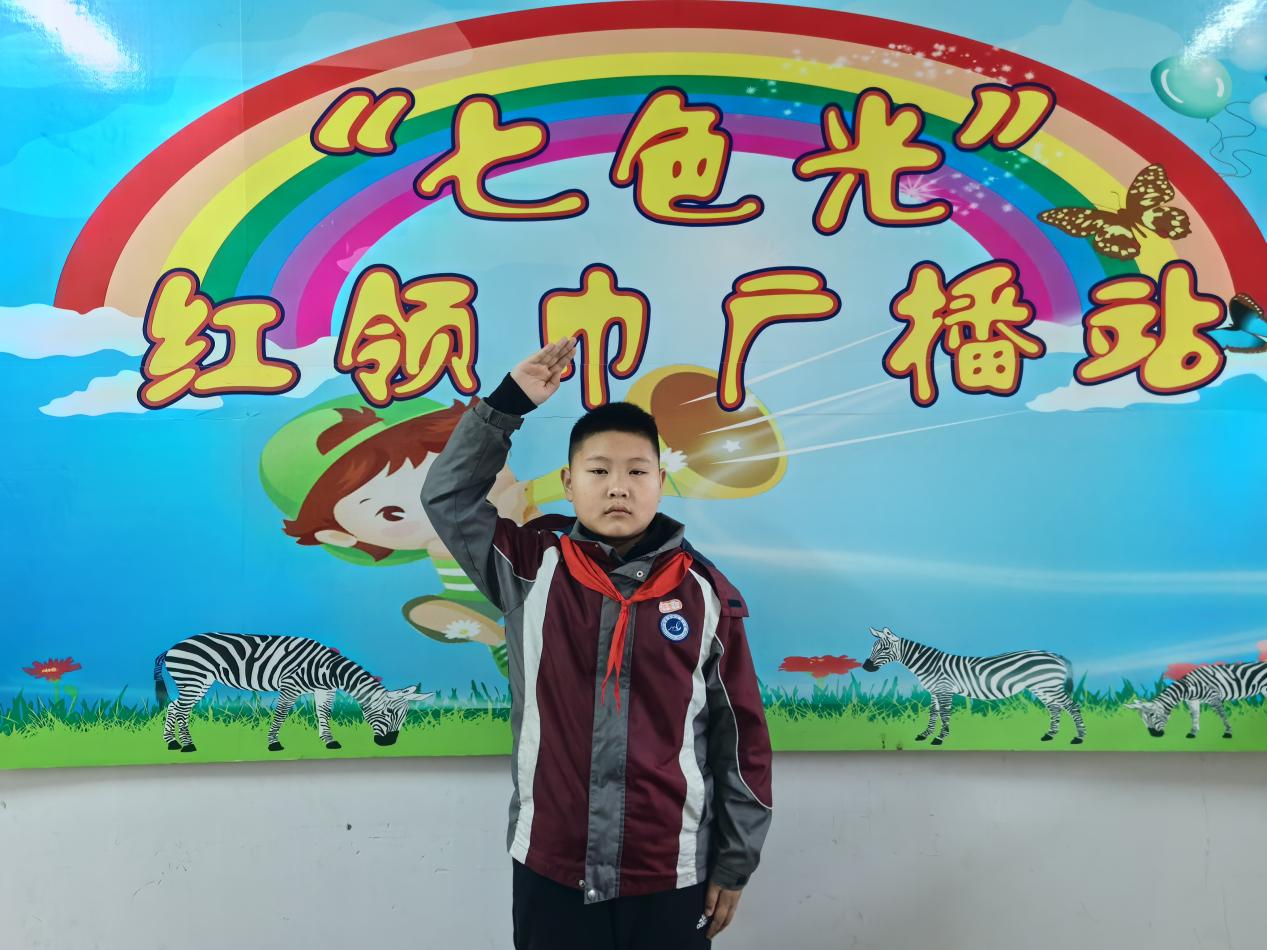 升旗式新闻报道_html_793614ce.jpg
