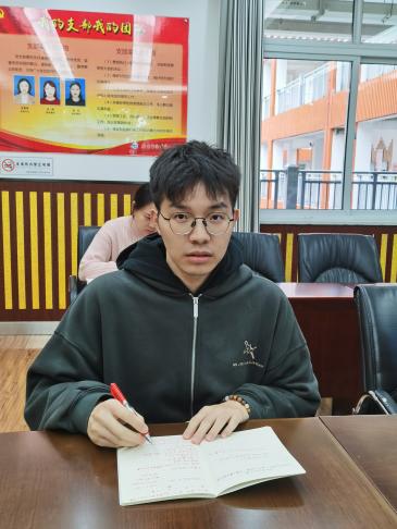 20241119语文组校本研修报道_html_63932eb0.jpg