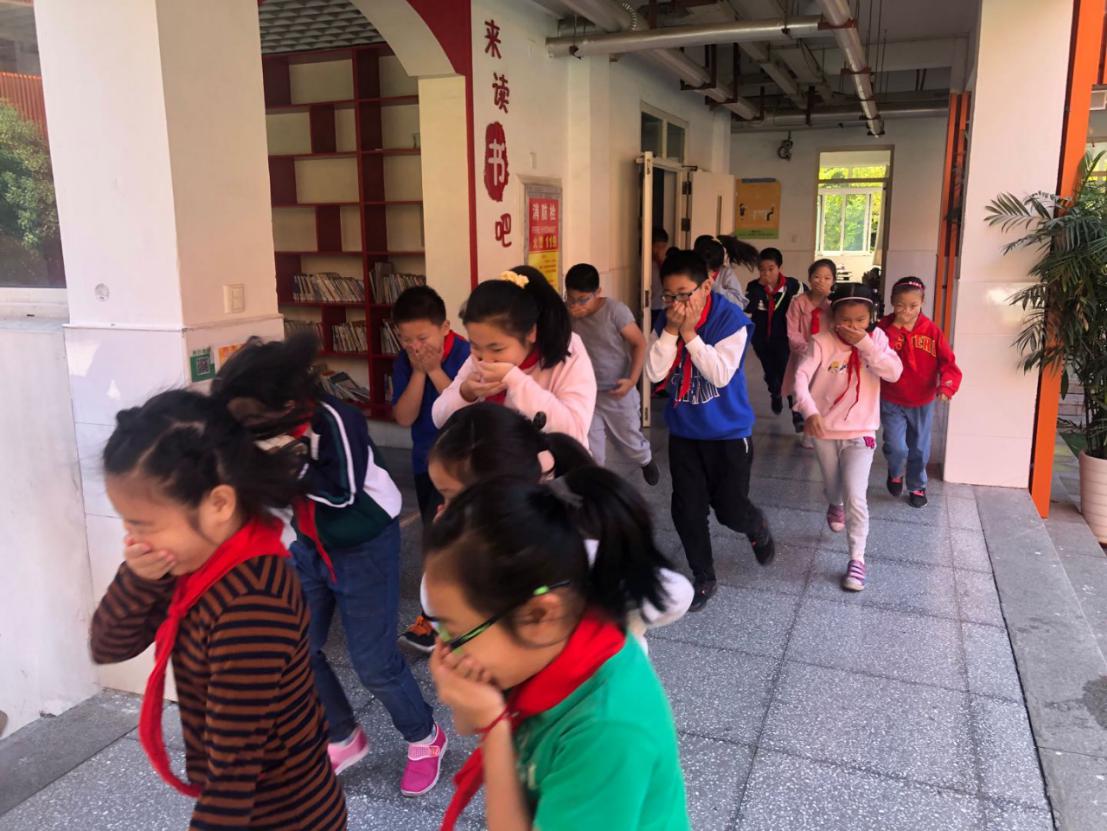 南湾营9月安全演练通讯报道_html_1549c8e4.jpg