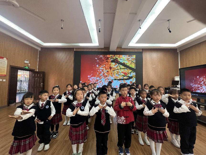20231024经典诗词我来唱报道_html_3042bd5f.jpg
