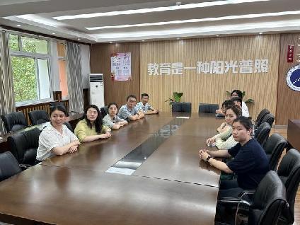 20250521青年教师研修班报道_html_3cb04bd5.jpg