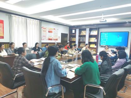 20231031语文校本研修报道_html_m6bd0539d.jpg