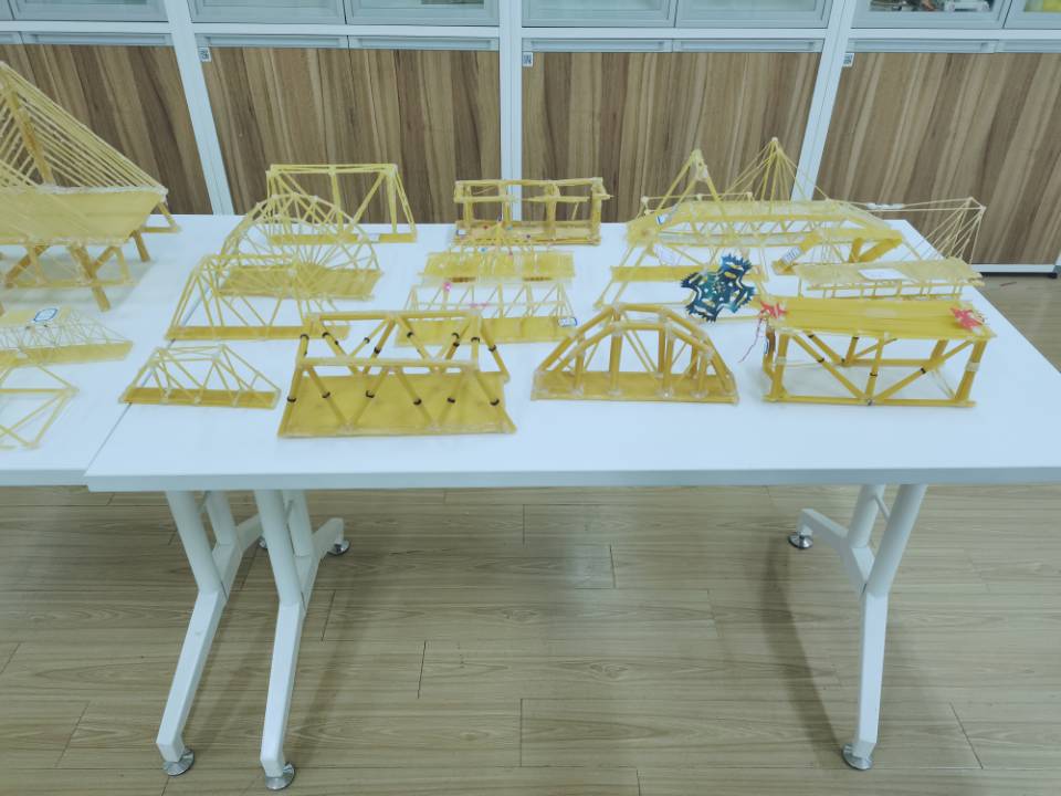 意面搭桥_html_1d7b54d0.jpg