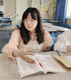 20230412数学组校本教研报道_html_14a3b343.jpg