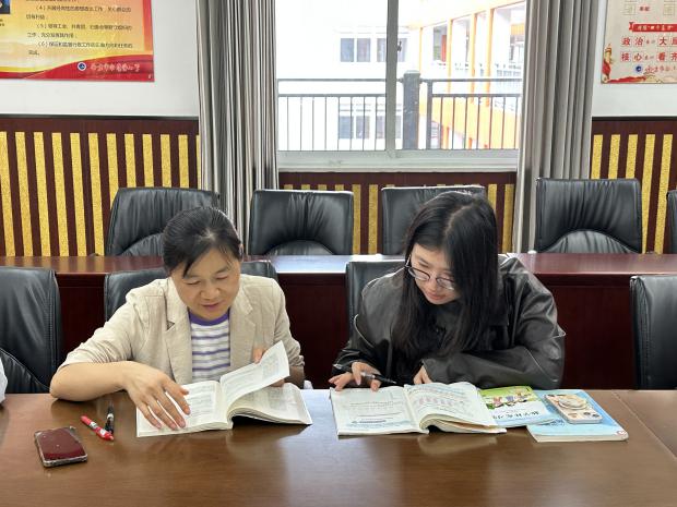 20251015数学组校本教研报道_html_m36711626.jpg