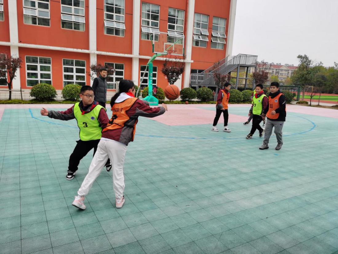 篮球嘉年华新闻稿_html_m6a8c51f2.jpg