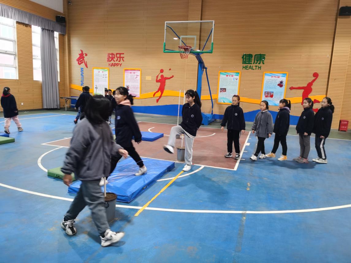 跨越式跳高新闻稿_html_134c0772.jpg