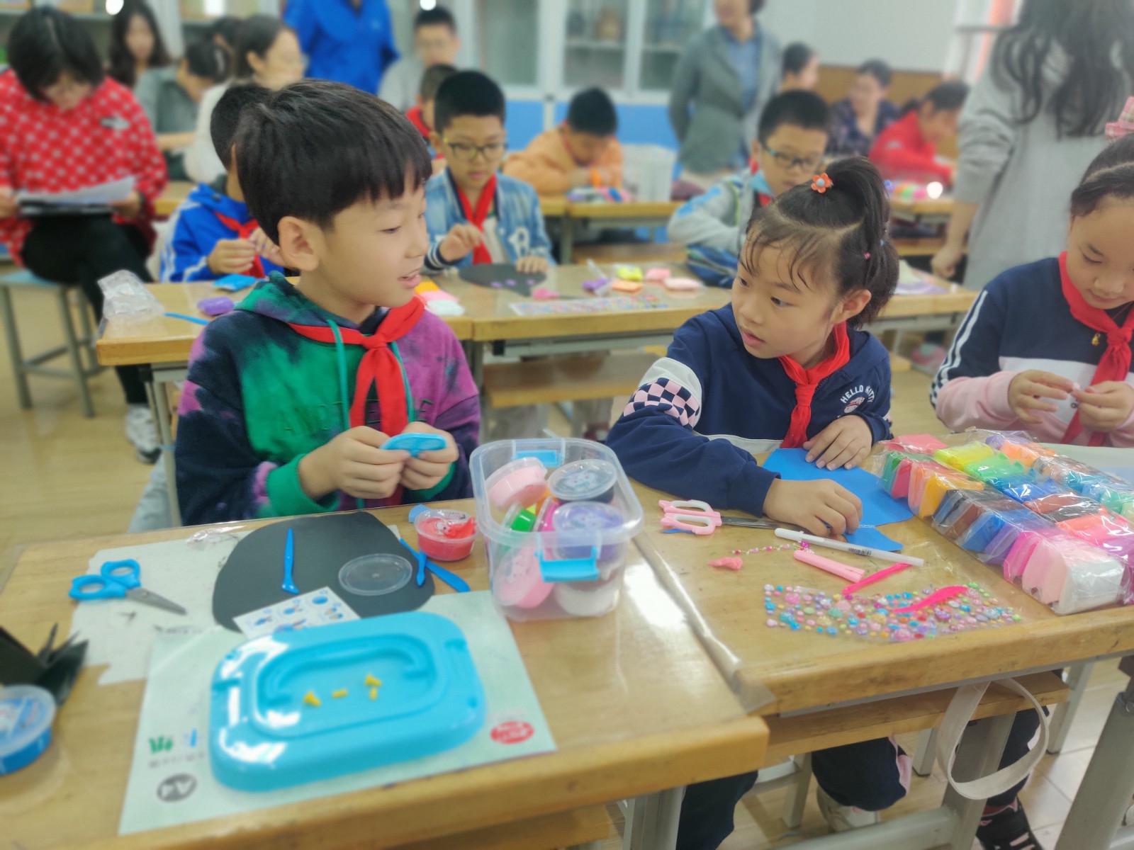 杨晓倩童学课堂学生活动3.jpg