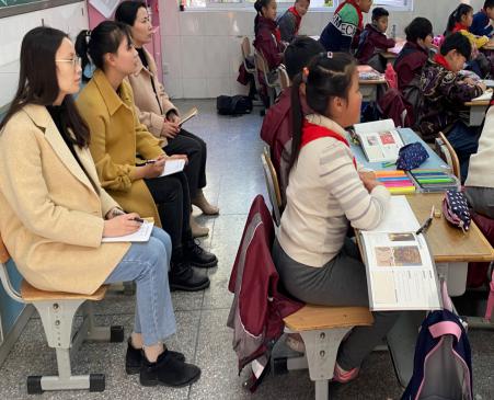 暖暖开学季 牛年冲冲冲——记南京市南湾营小学开学第一天_html_m8370db9.jpg