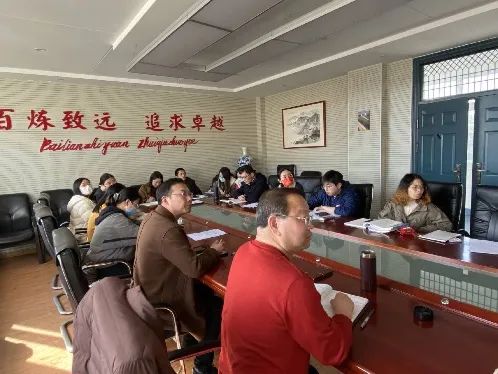 融进教科研暨胡荣华名师工作室_html_6e640470.jpg