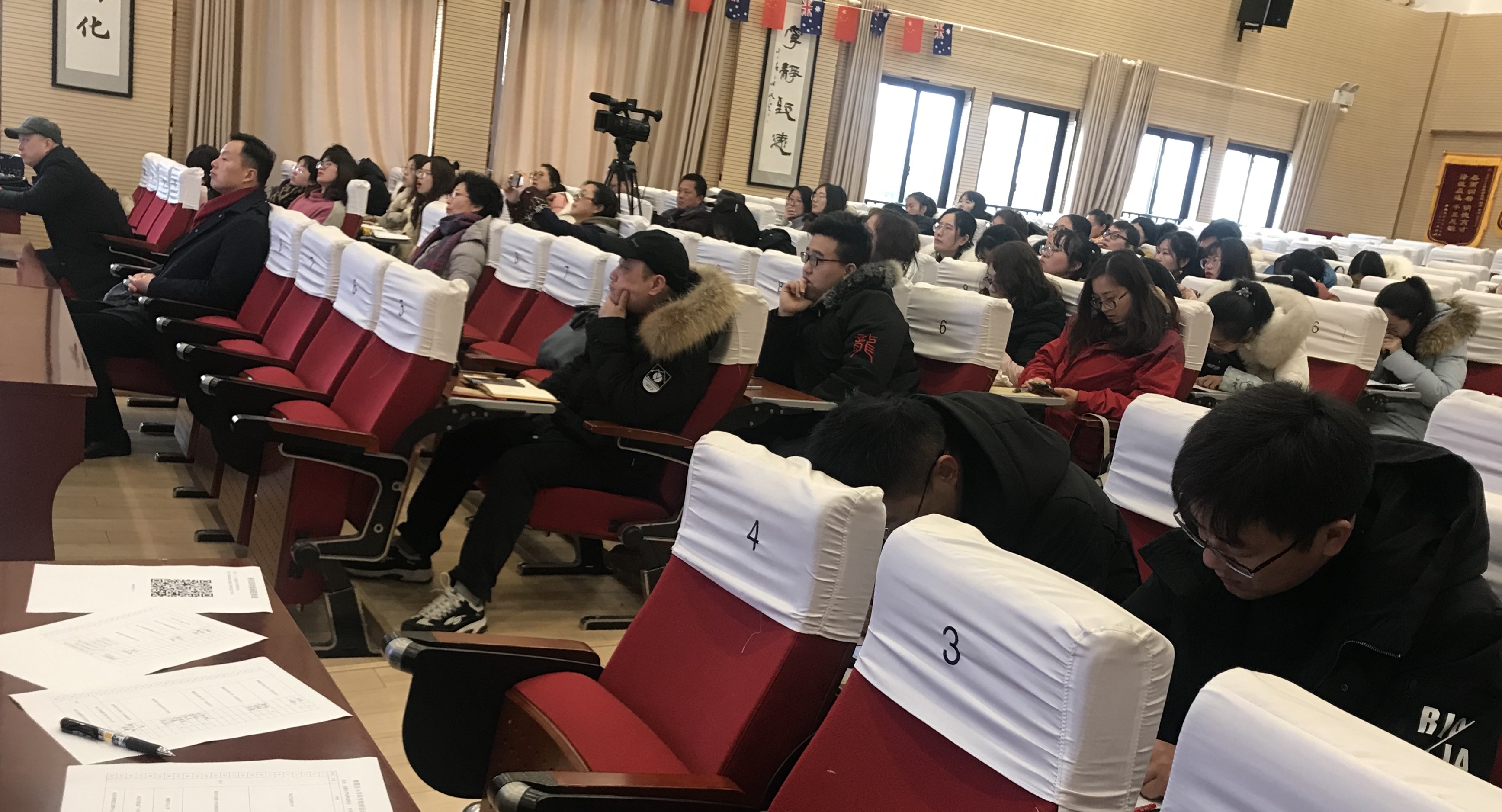 针对中低段教材解读——栖霞区小学科学教材培训_html_4981de4c.jpg