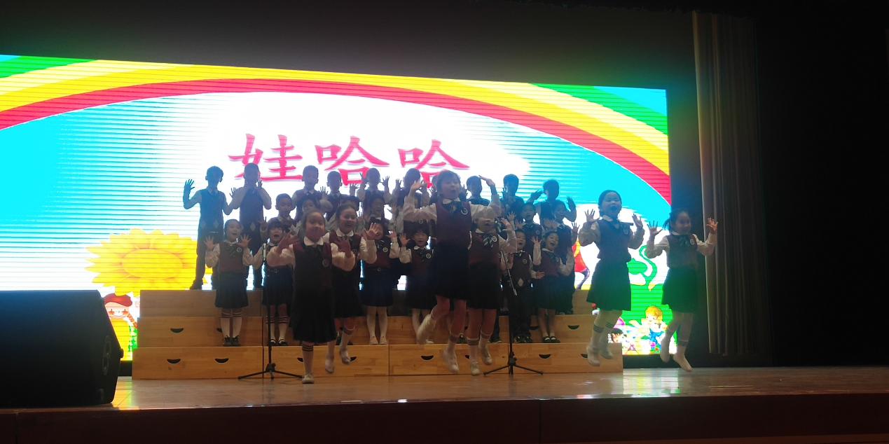童声唱响中国梦 争做新时代好少年_html_m1b6abac2.jpg