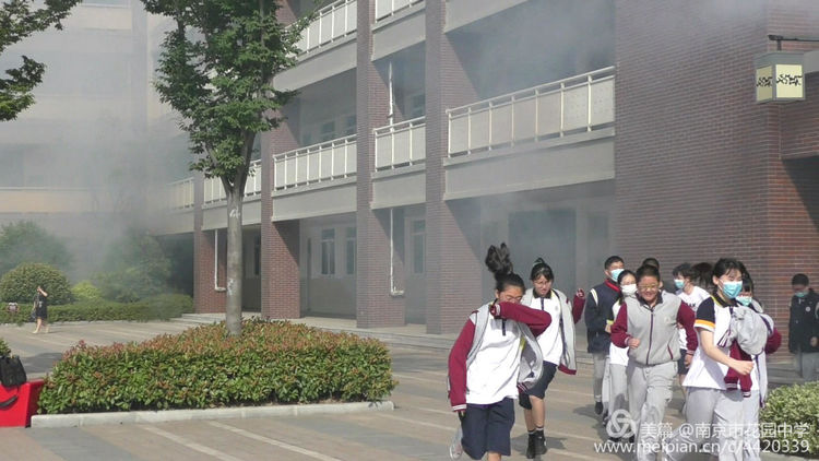 新建 DOC 文档_html_m25f0d94f.jpg