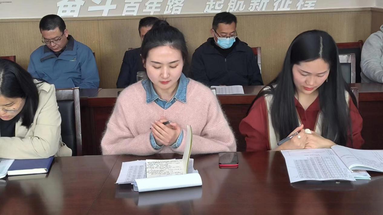 臻美花中 崇文教学--期中质量分析会_html_20caecdf.jpg