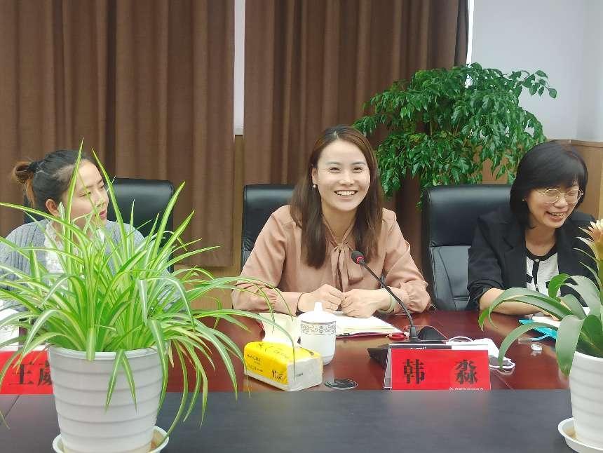 【臻美花中】“栖智荟·霞科行”——栖霞区政府副区长、科技镇长团团长韩淼一行莅临我校指导调研_html_m565020d0.jpg
